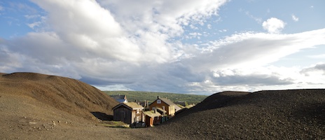 Bebyggelse kring slagghögarna.